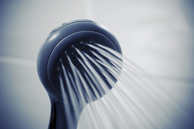 Quanto fare la doccia? Come calcolare il consumo di acqua