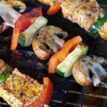 Utilizzo di un barbecue a carbone di legna sul balcone: cosa tenere a mente